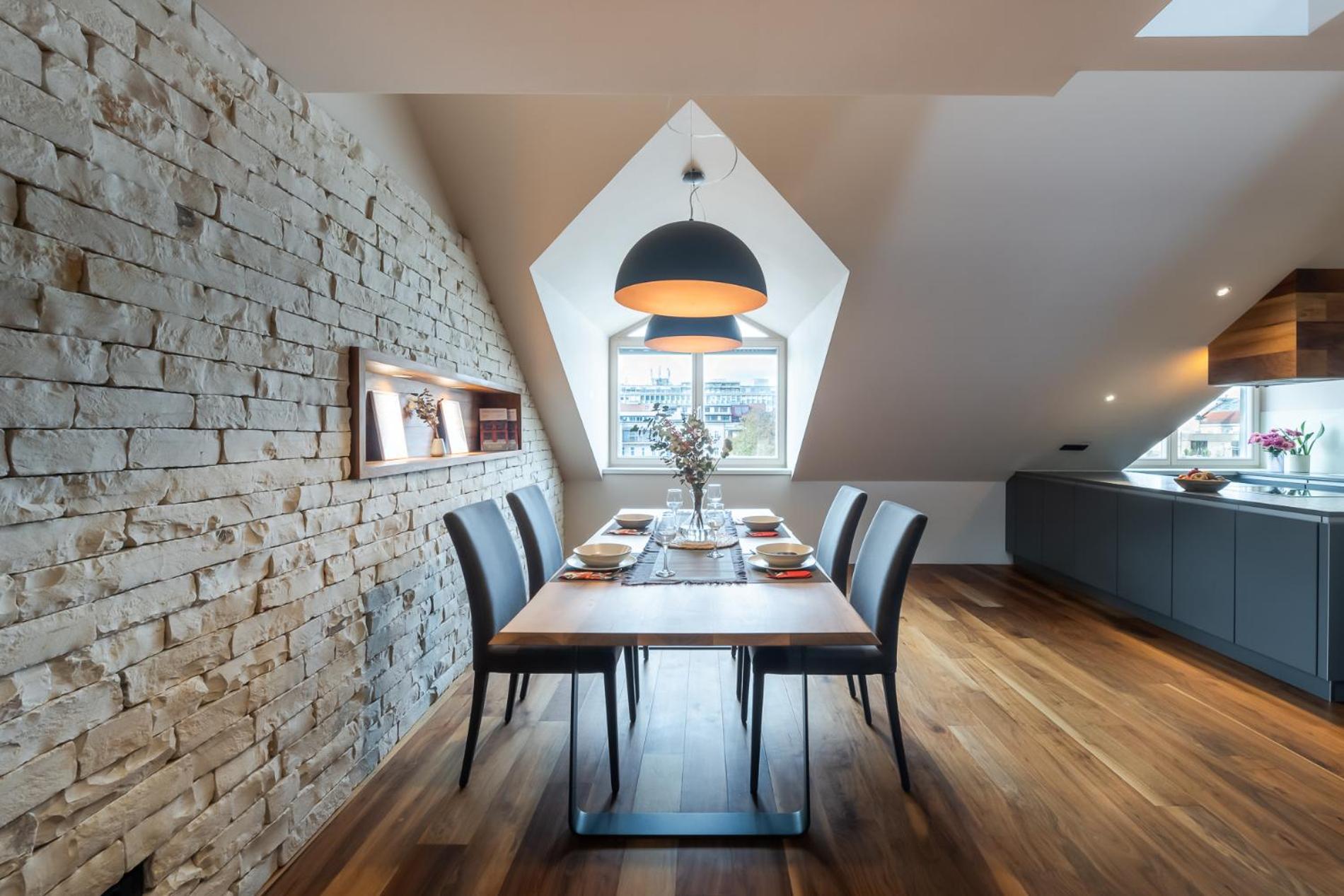Authentic City Stay Ljubljana Bagian luar foto