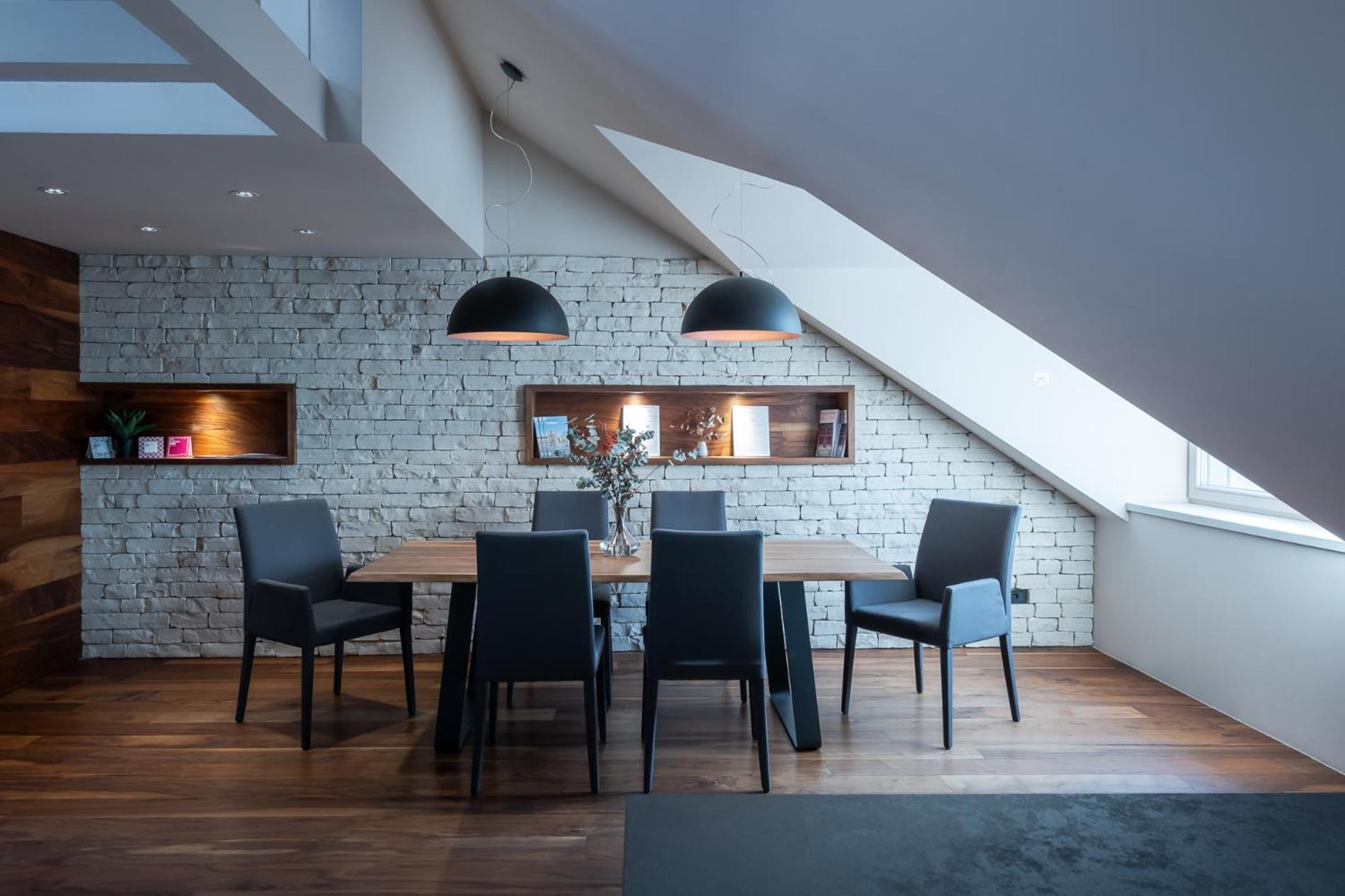 Authentic City Stay Ljubljana Bagian luar foto